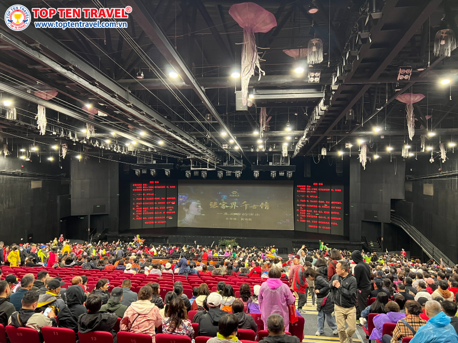 Du Lịch Trung Quốc: Khám Phá Phượng Hoàng Cổ Trấn 5N4D