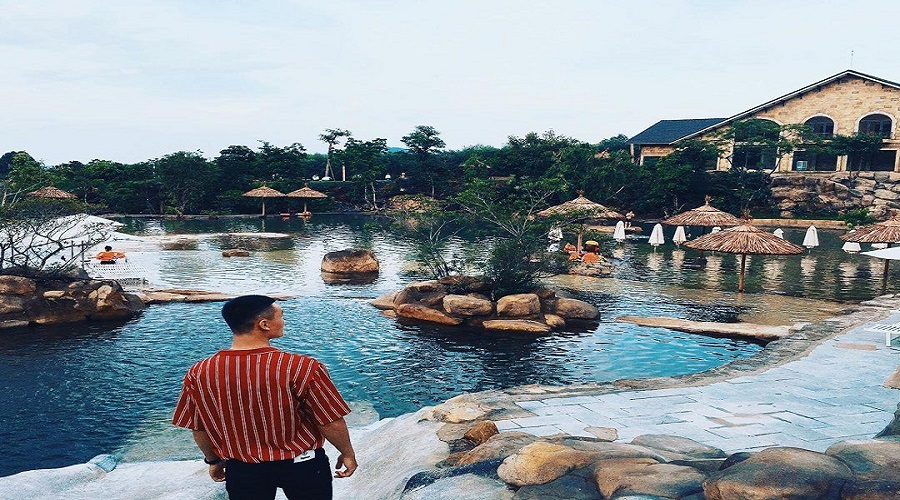 Ngôi làng người lùn khiến dân tình "hú vía" ngay tại cố đô Huế Ngôi làng người lùn khiến dân tình "hú vía" ngay tại cố đô Huế